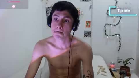 Snapshot of amad696 chatting on 02-04-25, 01:23 Amad Passer x guests   Independent model online show from 02-04-25, 01:23