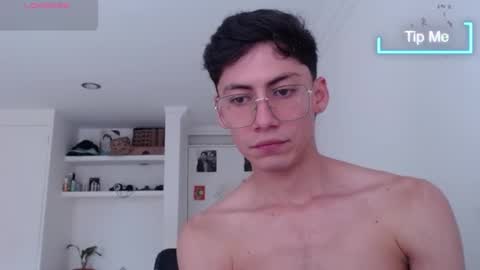 Snapshot of amad696 chatting on 02-04-25, 11:27 Amad Passer x guests   Independent model online show from 02-04-25, 11:27