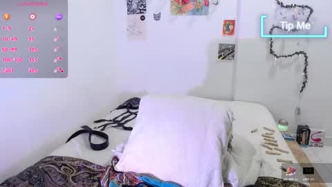 Snapshot of amad696 chatting on 02-05-25, 08:57 Amad Passer x guests   Independent model online show from 02-05-25, 08:57