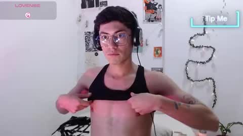 Snapshot of amad696 chatting on 02-13-25, 11:28 Amad Passer x guests   Independent model online show from 02-13-25, 11:28