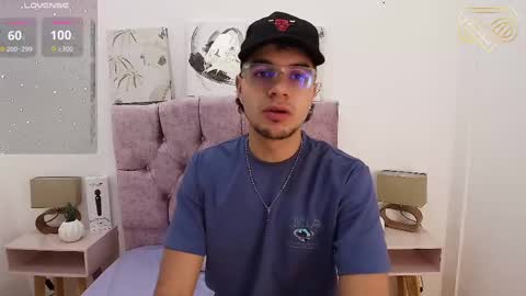 Amadeo Wild online show from 01-19-25, 12:39