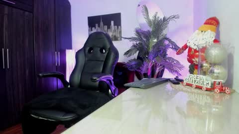 anny online show from 12-02-25, 02:06