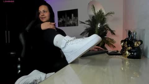 anny online show from 02-04-26, 02:17