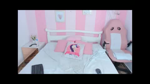 Snapshot of amaia_monroe chatting on 12-04-25, 05:10 amaia_monroe online show from 12-04-25, 05:10