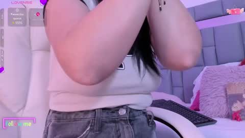 Snapshot of amaiarojas7 chatting on 02-23-25, 12:27 Amaia online show from 02-23-25, 12:27