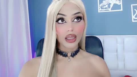 amal_baddel_ online show from 01-12-25, 03:49