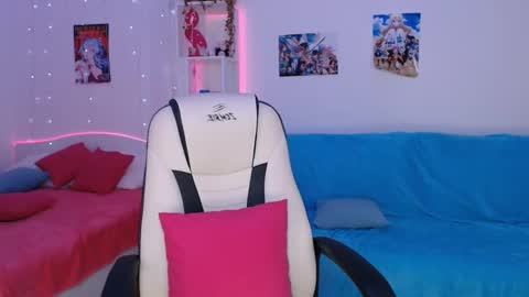 Snapshot of amala_lee chatting on 02-24-25, 03:12 Alice online show from 02-24-25, 03:12