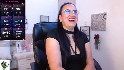 Snapshot of amalia_brunette chatting on 01-19-25, 11:00 AMALIA online show from 01-19-25, 11:00