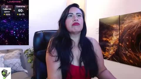 Snapshot of amalia_brunette chatting on 03-12-25, 10:50 AMALIA online show from 03-12-25, 10:50