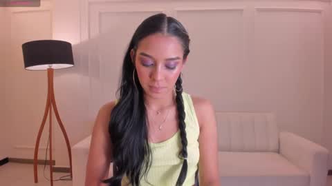 Amalia cruss online show from 10-02-25, 08:05