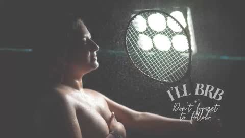 Amalia Im Back See you soon this January 7 at 10 pm Colombia time online show from 10-19-25, 01:50