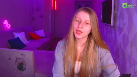 Snapshot of amaliaqueen999 chatting on 02-13-25, 02:52 Amalia online show from 02-13-25, 02:52