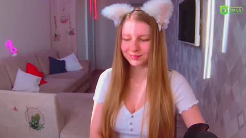 Snapshot of amaliaqueen999 chatting on 03-07-25, 01:51 Amalia online show from 03-07-25, 01:51