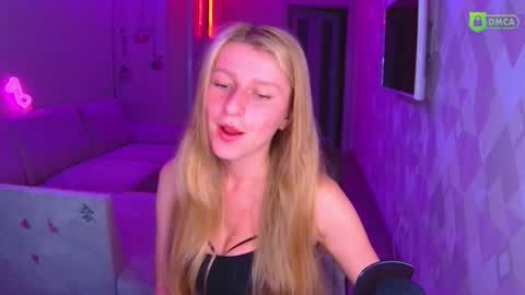 Amalia online show from 11-09-25, 01:42