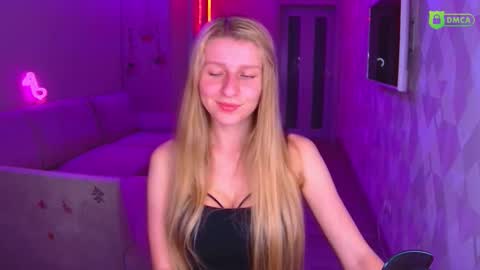 Amalia online show from 11-15-25, 02:35