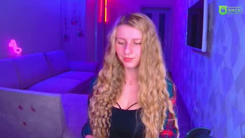 Amalia online show from 11-29-25, 03:37