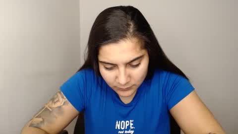 The queen of the biceps  online show from 01-28-25, 10:12