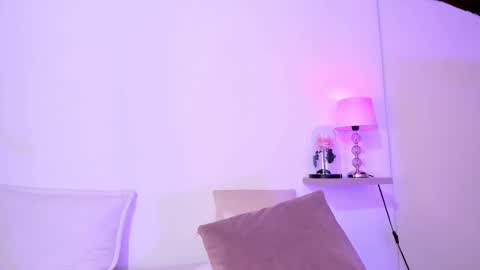 Luisa online show from 03-04-25, 07:19