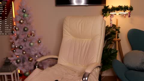 Snapshot of amanda__fox chatting on 12-02-24, 01:24 Amanda fox online show from 12-02-24, 01:24