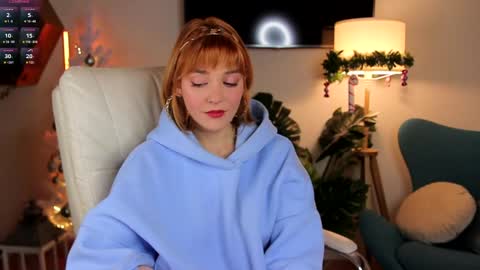 Snapshot of amanda__fox chatting on 12-15-24, 07:13 Amanda fox online show from 12-15-24, 07:13