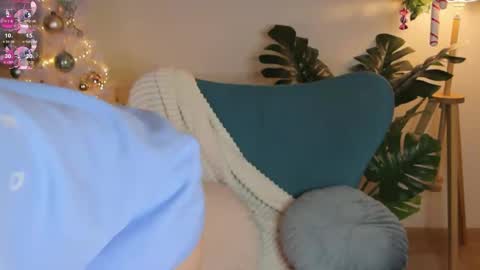 Snapshot of amanda__fox chatting on 12-26-24, 07:49 Amanda fox online show from 12-26-24, 07:49