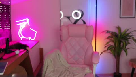 Snapshot of amanda__fox chatting on 02-07-25, 11:12 Amanda fox online show from 02-07-25, 11:12