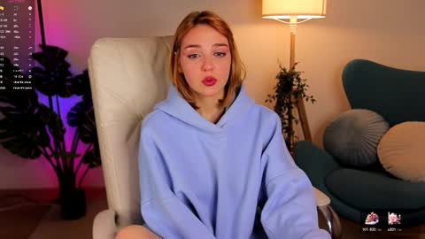 Snapshot of amanda__fox chatting on 02-10-25, 10:19 Amanda fox online show from 02-10-25, 10:19