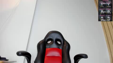 Amanda Marcuzzi  online show from 02-11-26, 11:43