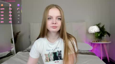 Snapshot of amanda_stele chatting on 11-04-25, 02:54 Amanda online show from 11-04-25, 02:54