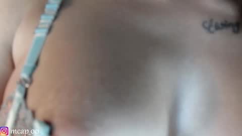 Snapshot of amanda_woods_ chatting on 03-11-25, 02:54 Amanda online show from 03-11-25, 02:54