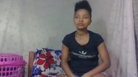 Snapshot of amandaaa25 chatting on 10-04-25, 06:44 amandaaa25 online show from 10-04-25, 06:44