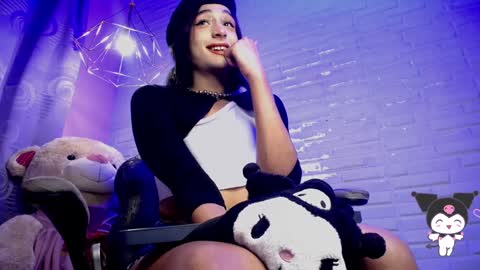 Snapshot of amandableade chatting on 01-04-25, 08:48 A M A N D A online show from 01-04-25, 08:48