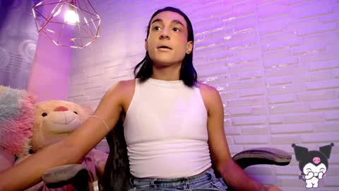 Snapshot of amandableade chatting on 01-16-25, 07:10 A M A N D A online show from 01-16-25, 07:10