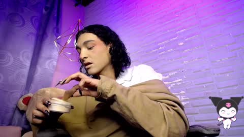 Snapshot of amandableade chatting on 01-28-25, 06:07 A M A N D A online show from 01-28-25, 06:07