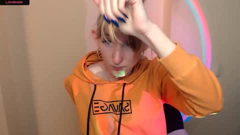 Amanda online show from 10-04-25, 08:56