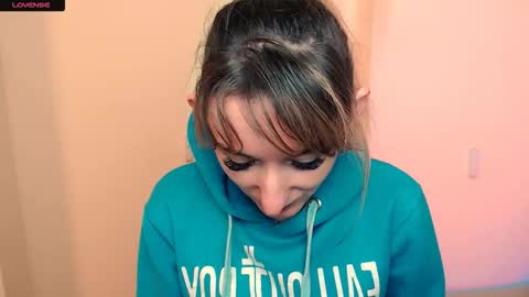 Amanda online show from 11-11-25, 09:42