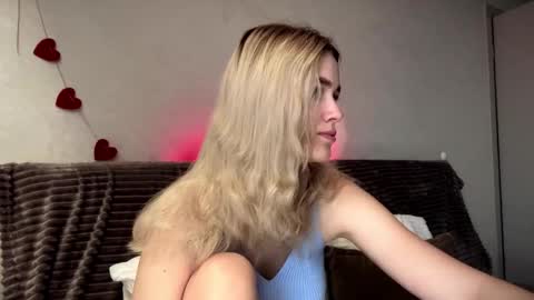 Snapshot of amandatalk chatting on 10-06-25, 05:38 amandatalk online show from 10-06-25, 05:38