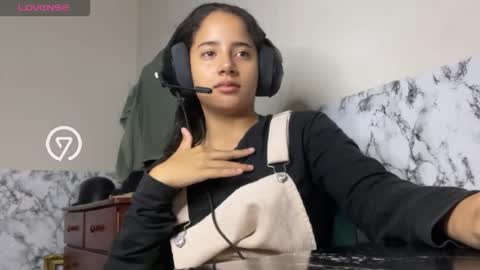 Snapshot of amany_r chatting on 02-17-25, 06:53 amany_r online show from 02-17-25, 06:53