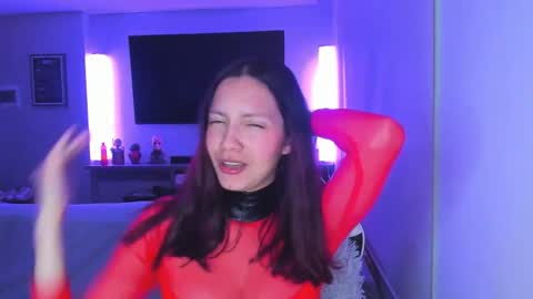 Liz online show from 09-28-25, 04:40