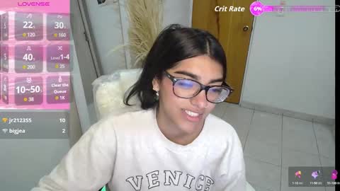 Snapshot of amara_silk chatting on 10-01-25, 10:32 amara_silk online show from 10-01-25, 10:32