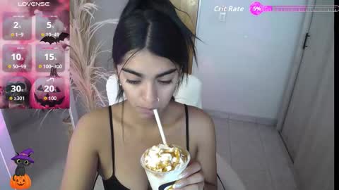 Snapshot of amara_silk chatting on 10-23-25, 03:11 amara_silk online show from 10-23-25, 03:11