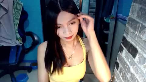 BELLA online show from 12-15-25, 07:34