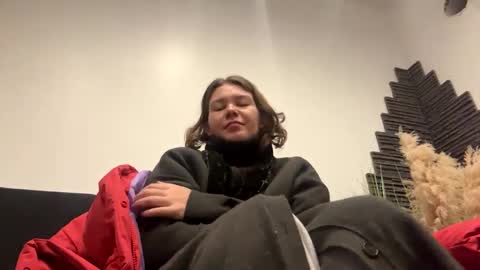 Amara Elise online show from 01-19-25, 06:32