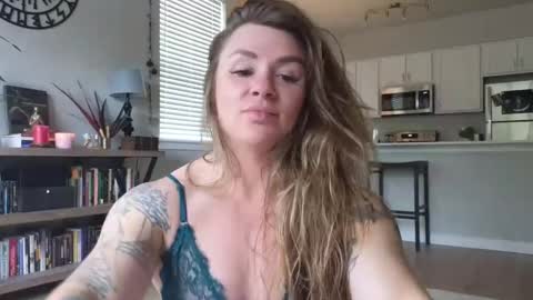 Amara Jezebel online show from 10-05-25, 05:33