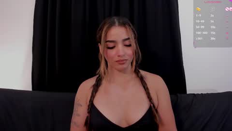 Snapshot of amaralane_ chatting on 09-13-25, 12:43 Amara Lane online show from 09-13-25, 12:43