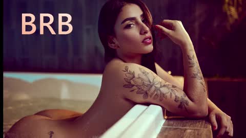 Snapshot of amaralane_ chatting on 09-15-25, 10:32 Amara Lane online show from 09-15-25, 10:32