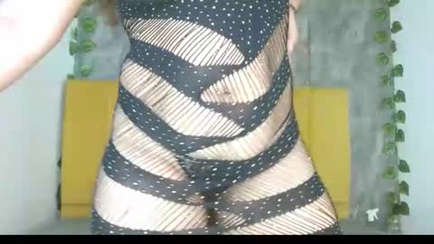 amaraleoncm online show from 11-28-25, 04:26