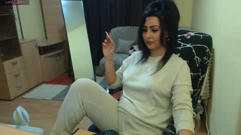 Snapshot of amazinerika chatting on 01-18-25, 04:21 Amazinerika online show from 01-18-25, 04:21