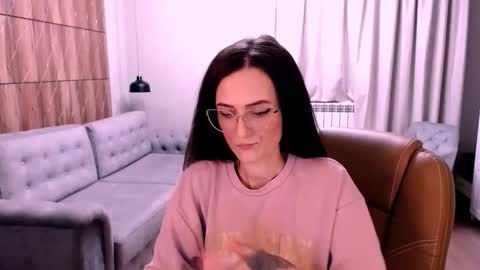 Izza online show from 12-22-25, 01:30