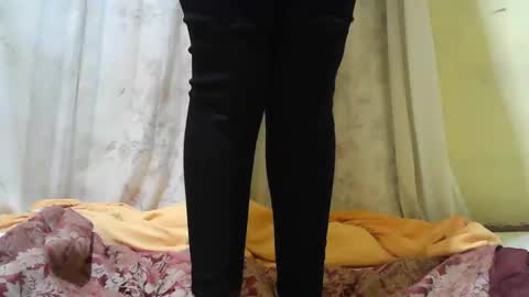 amazon_girl03 online show from 02-14-25, 06:12